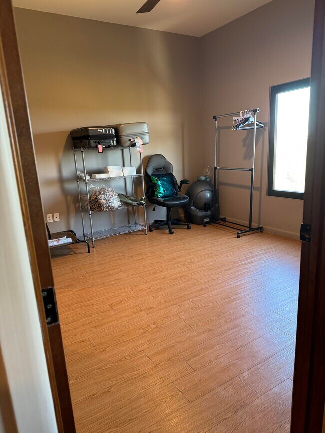 Building Photo - 7219 Rocio Dr