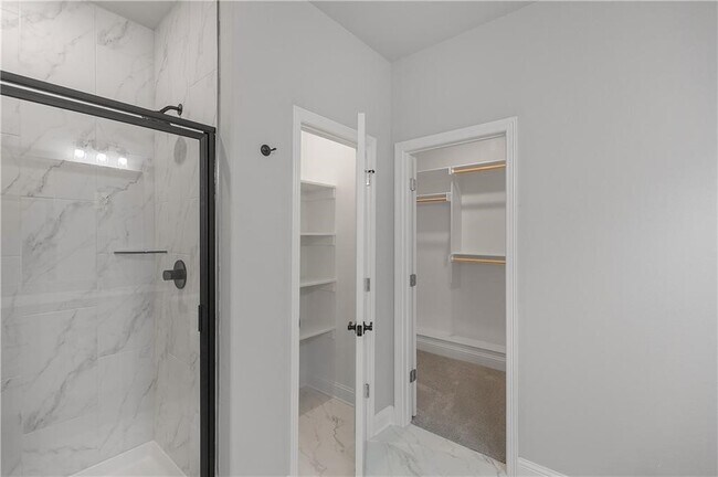 Building Photo - 292 Township Dr