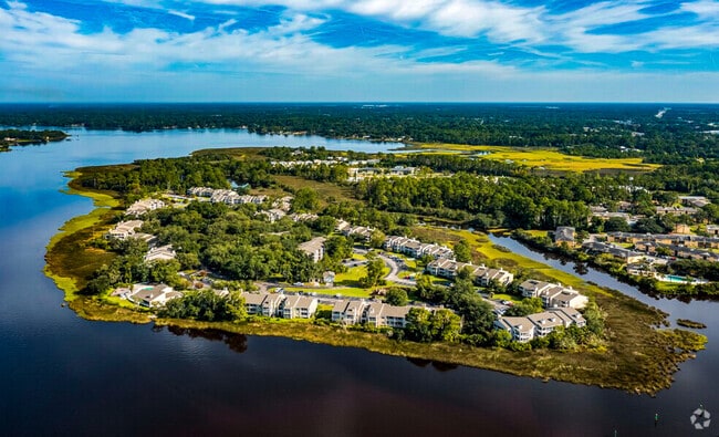 Building Photo - Island Pointe