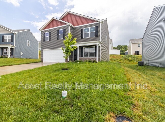 Building Photo - 2076 Southwood Cir