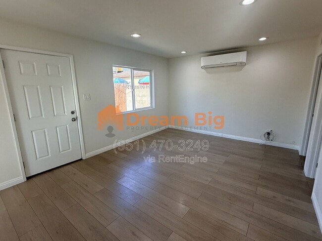 Building Photo - 509 W Lorraine Pl