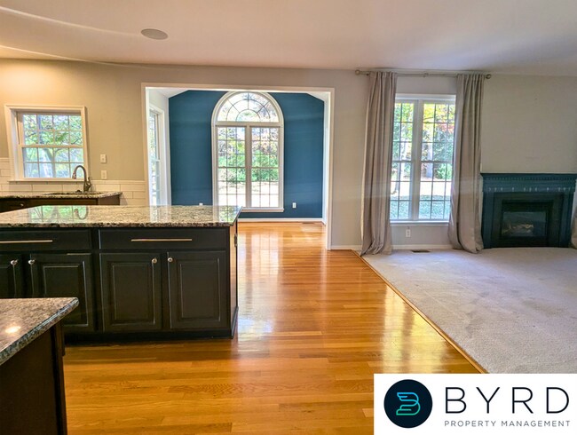 Building Photo - 7757 Hampton Green Dr