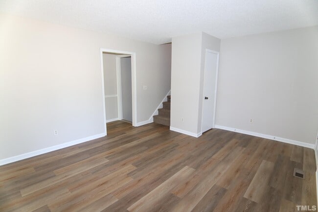 Building Photo - 103 Wigan Cir