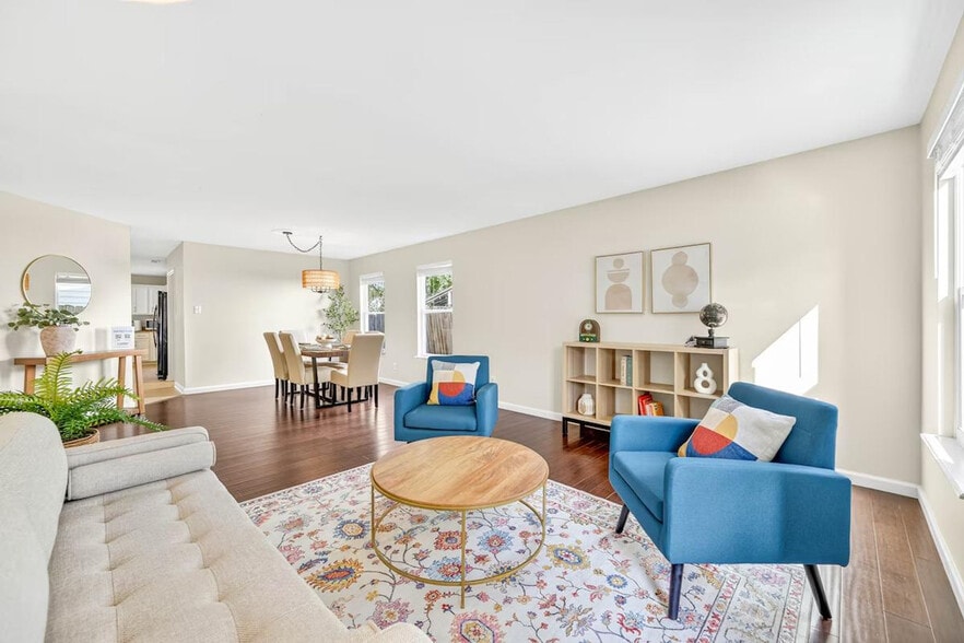 Building Photo - 12114 Brushfield Ln