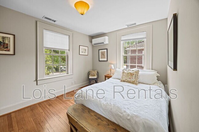 Building Photo - 55 Gadsden St