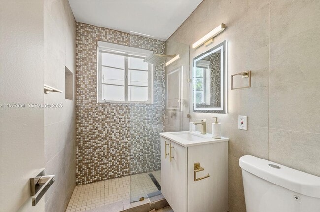 Building Photo - 301 86th St