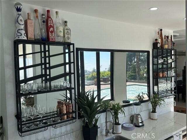 Building Photo - 7930 Vulcan Dr