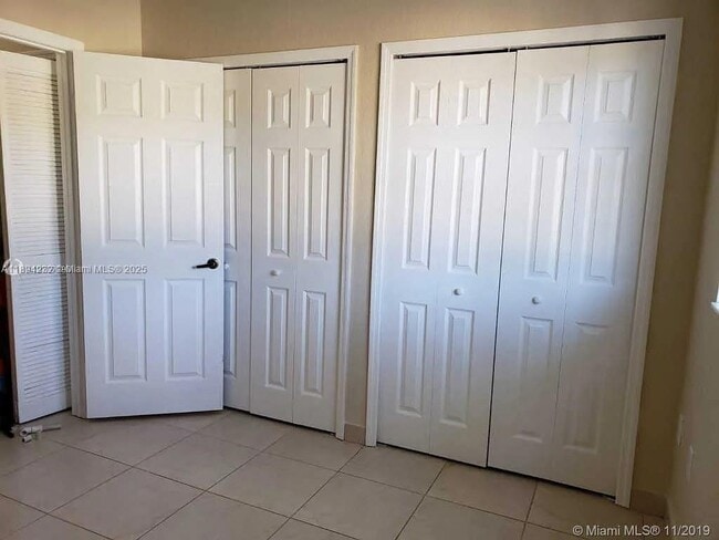 Building Photo - 8362 NW 107 Ct