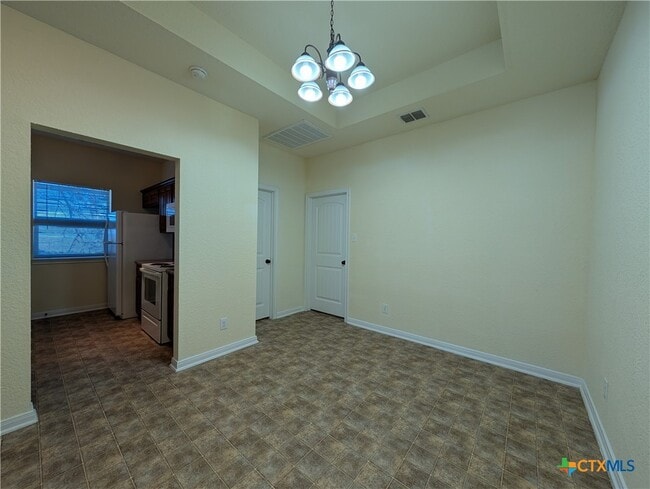 Building Photo - 1270 Hillcrest Dr