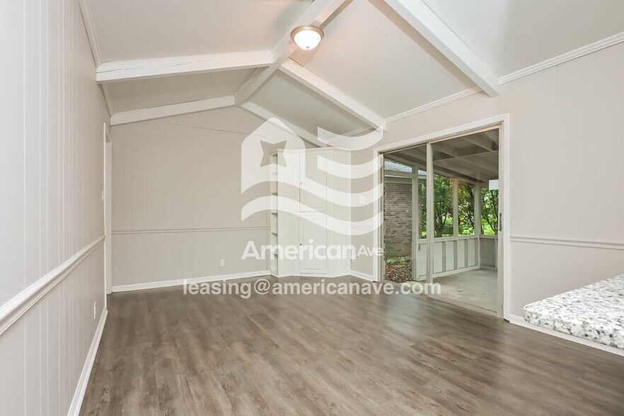 Building Photo - 3217 Misty Valley Dr