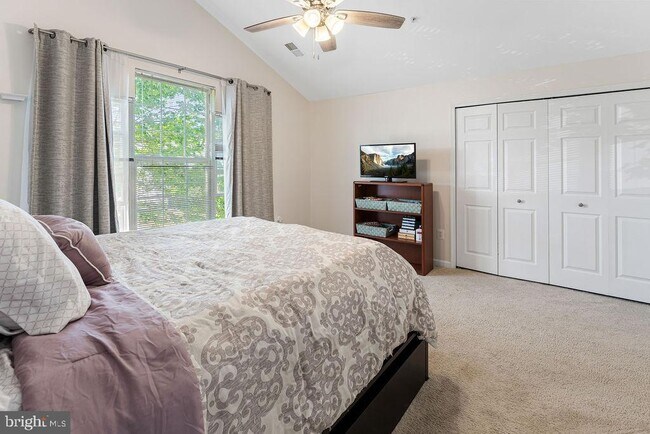 Building Photo - 6223 Wild Swan Way