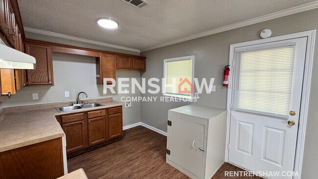 Building Photo - 158 Navy Dr