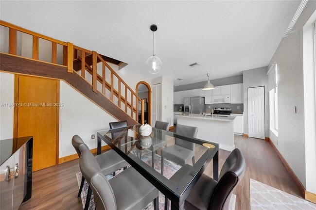 Building Photo - 5625 NW 112th Path