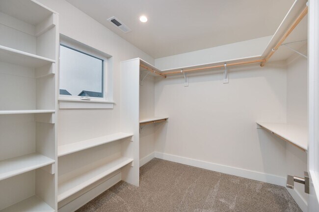 Building Photo - 4 Bed, 3 Bath - New build in Westpost, Belgrade