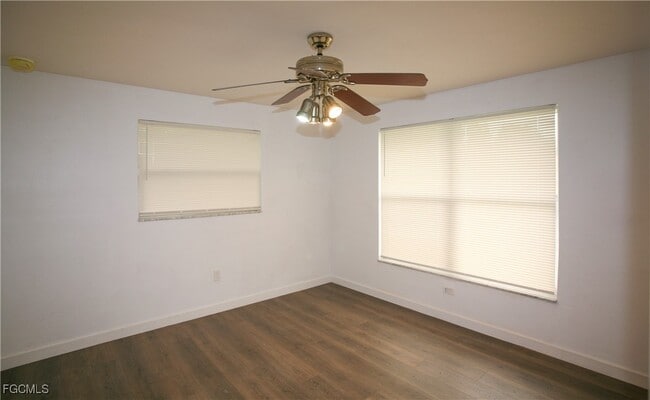 Building Photo - 1525 Covington Cir E