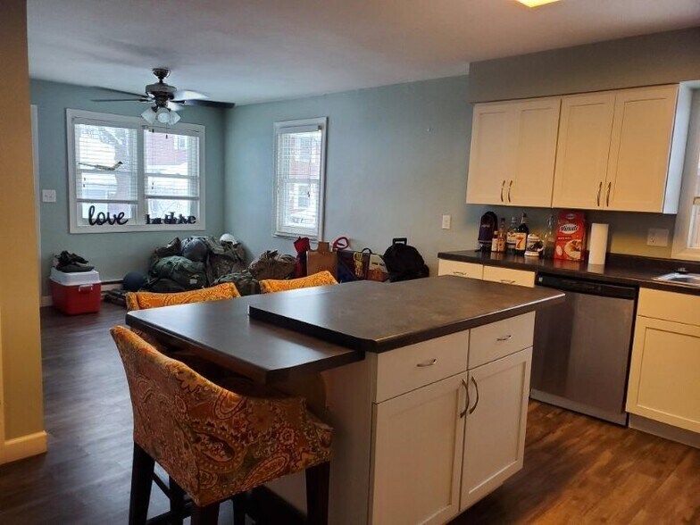 Building Photo - 1408 Madison St