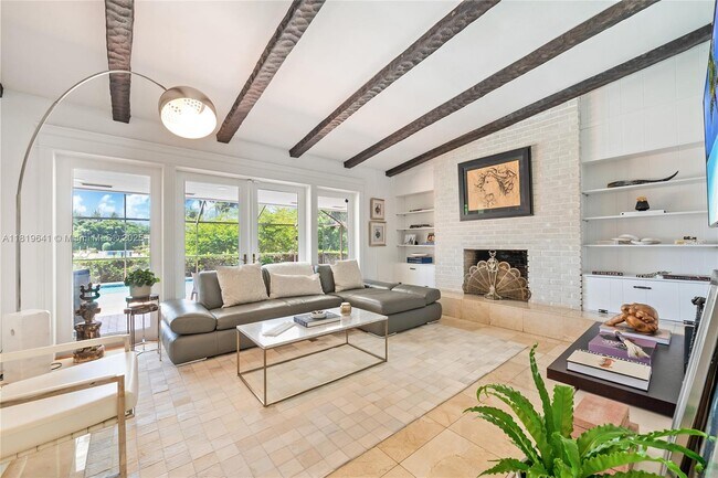 Building Photo - 610 Marquesa Dr