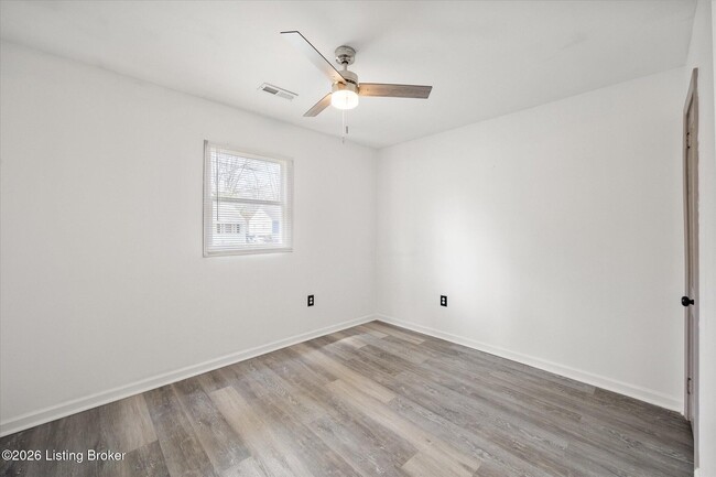 Building Photo - 223 N 37th St