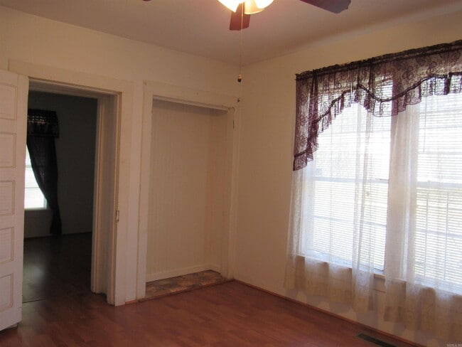 Building Photo - 2022 N Magnolia St