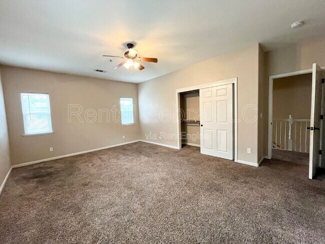 Building Photo - 308 Olive Way
