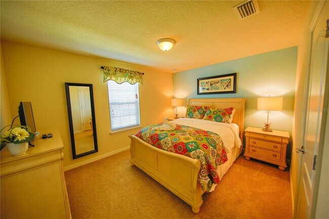 Building Photo - 8809 Rhodes St