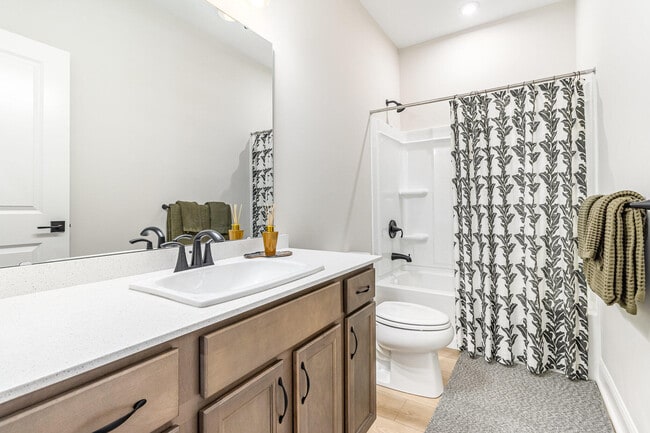 Building Photo - 15005 Prat Ct