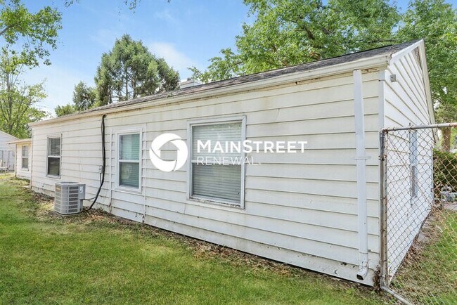 Building Photo - 3 Bedroom Pet-Friendly Home in ST PETERS, MO with Main Street Renewal