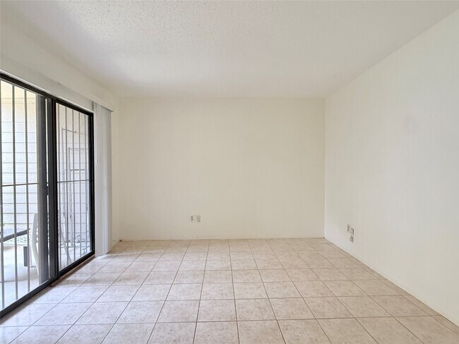Building Photo - 6701 Sands Point Dr
