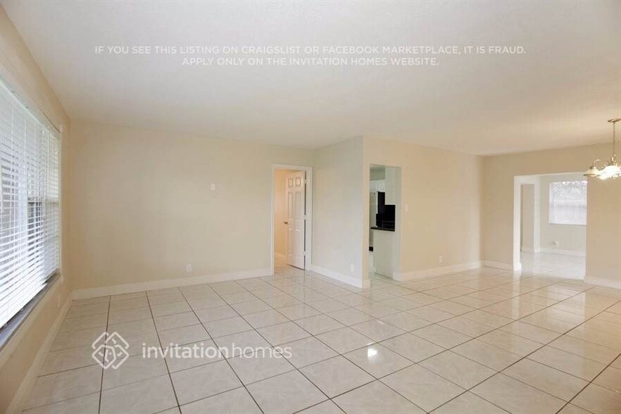 Building Photo - 781 SW 64th Terrace