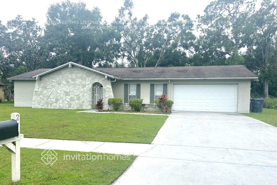Primary Photo - 270 Van Gogh Cir
