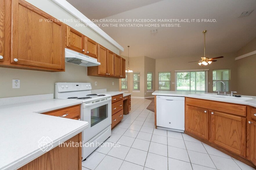 Building Photo - 3242 Countryside View Dr