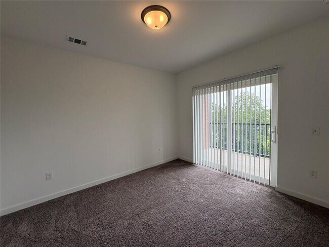 Building Photo - 525 Parkway Dr