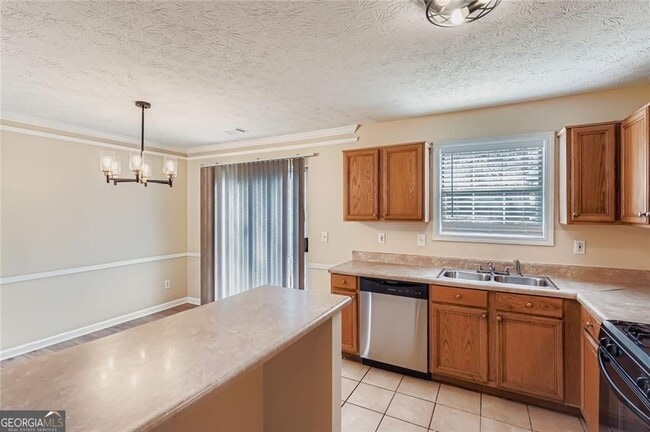 Building Photo - 6543 Alford Way