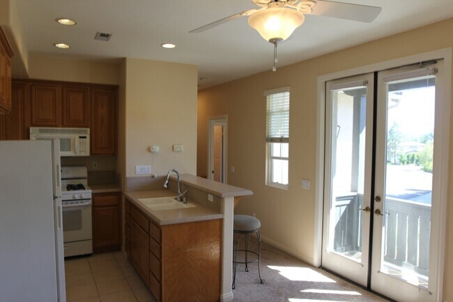 Building Photo - 6120 Paseo Valiente