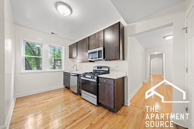 Primary Photo - 3428 W Parker Ave