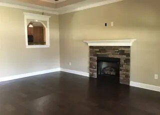 Building Photo - 312 Loneoak Trl