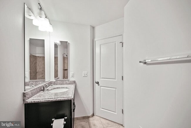 Building Photo - 23493 Adagio Terrace