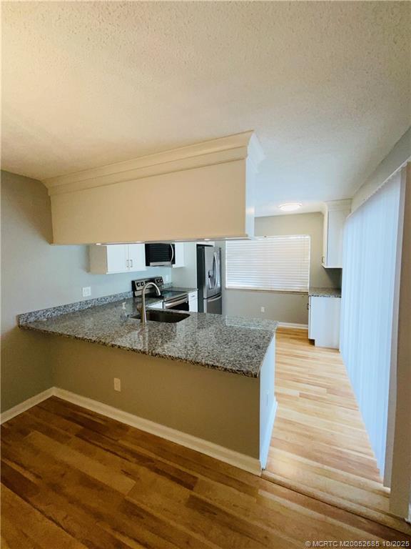 Building Photo - 2903 SW Lakemont Pl