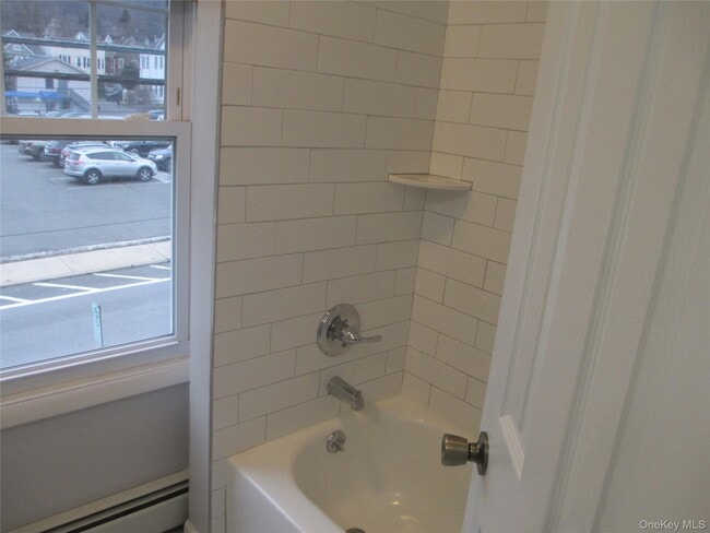 Building Photo - 40 W Broad St