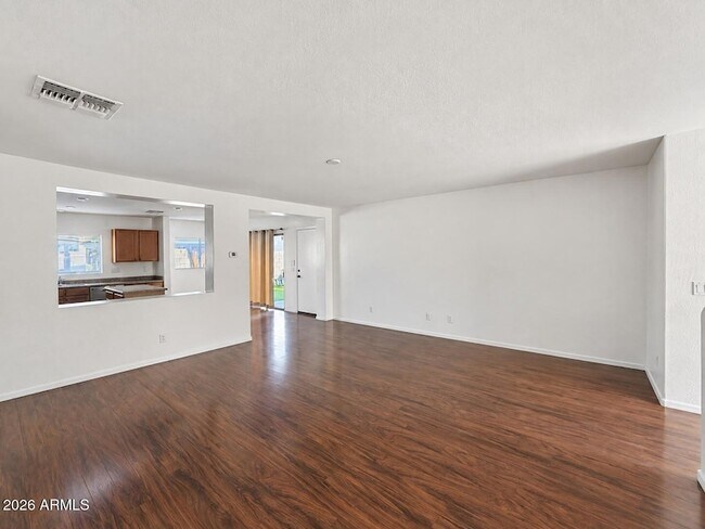 Building Photo - 8014 W Brill St