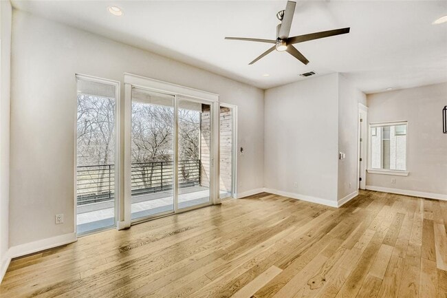 Building Photo - 5002 Pecan Springs Rd
