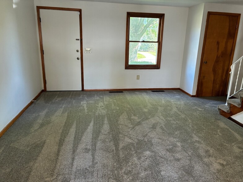 Building Photo - 7704 Hills and Dales Rd NW