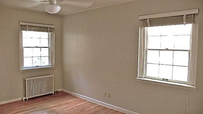 Interior Photo - Vista Avenue