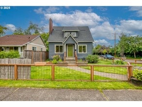 Building Photo - 1174000