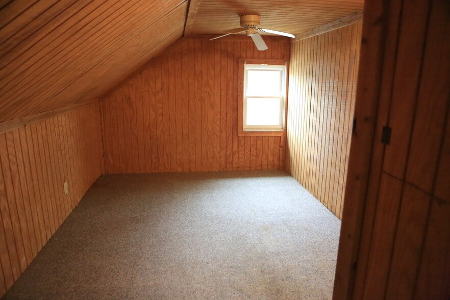 Third Floor Front - 411 Humphrey St