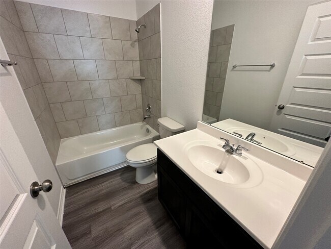 Building Photo - 16662 Moss Ln