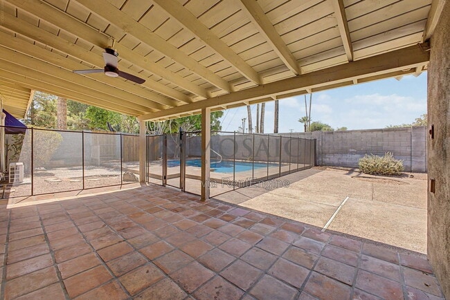 Building Photo - 3333 E Medlock Dr