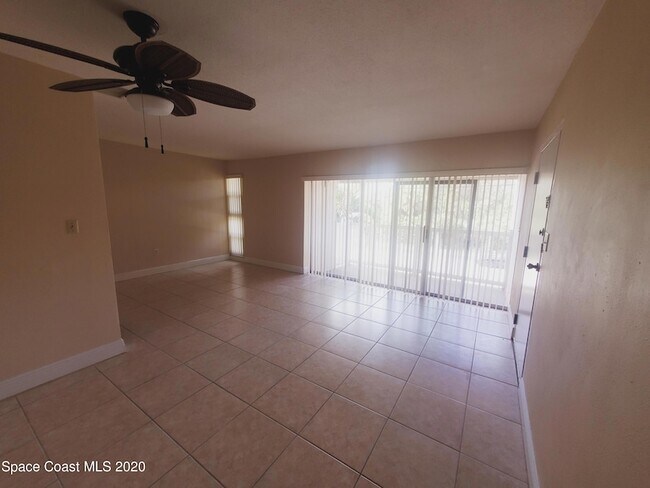 Building Photo - 250 N Banana River Dr