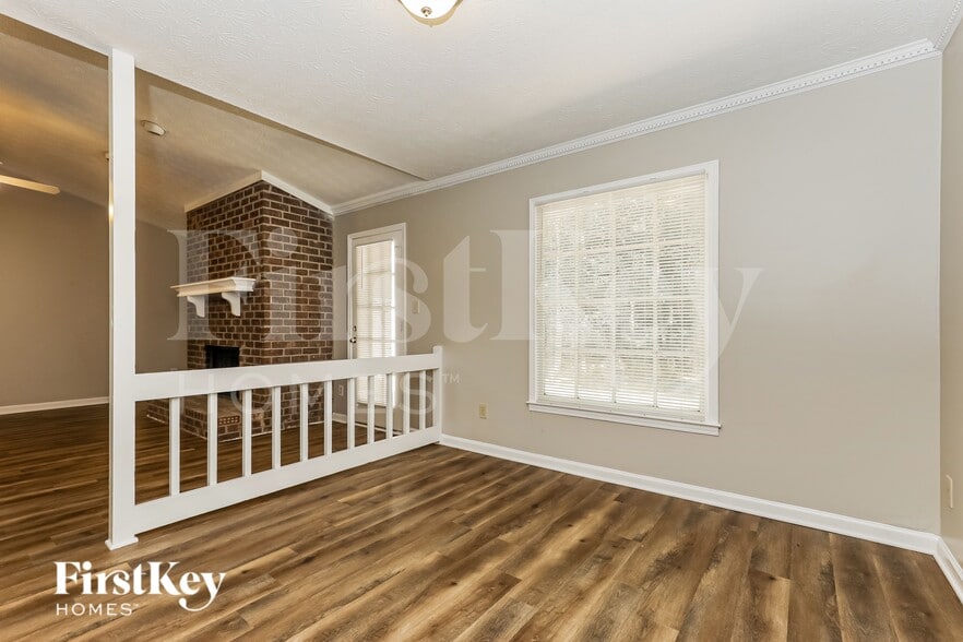Building Photo - 200 Ridge Way