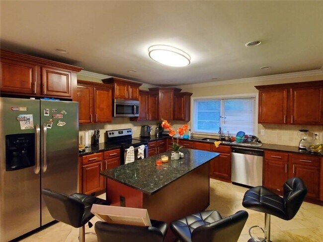 Building Photo - 448 Susan Creek Dr